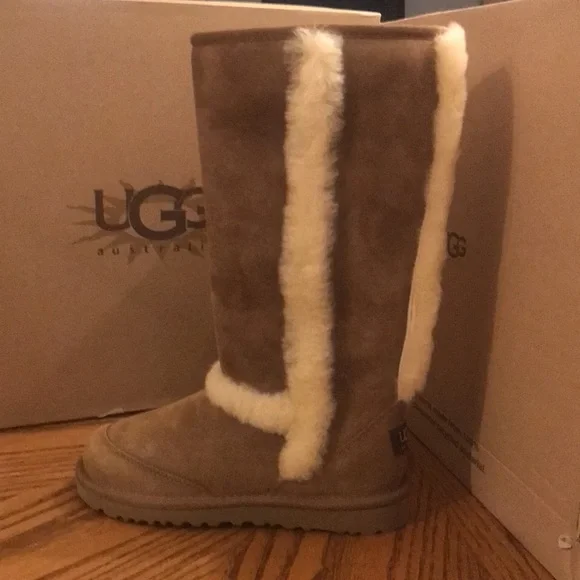 Girls UGG Boots (size2) K SUNSPARKLE 5274 K/CHE - Picture 5 of 5